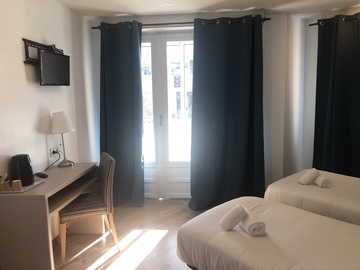 Grande chambre double ou lits jumeaux supérieur avec balcon